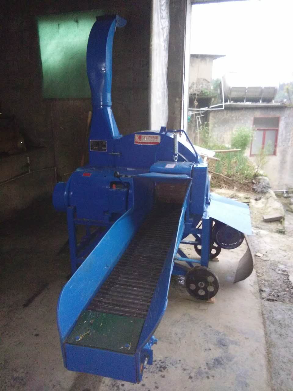 養(yǎng)殖牛羊用什么牌子的鍘草機(jī)?